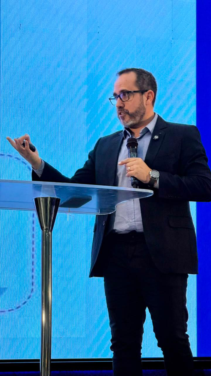 Delamar Júnior em palestra Hebron